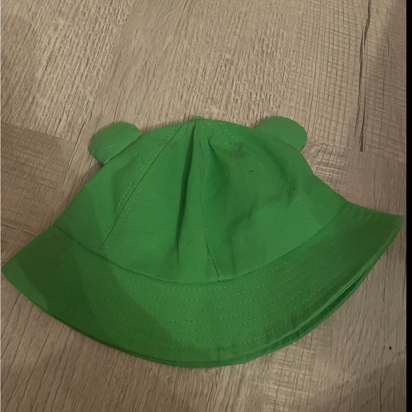 Frog Bucket Hat From Hot Topic Never Worn - Picture 2 of 2